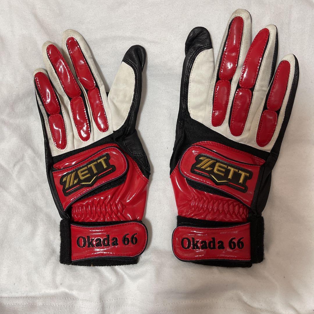 千葉ロッテマリーンズ 岡田選手の実使用バッティンググローブ