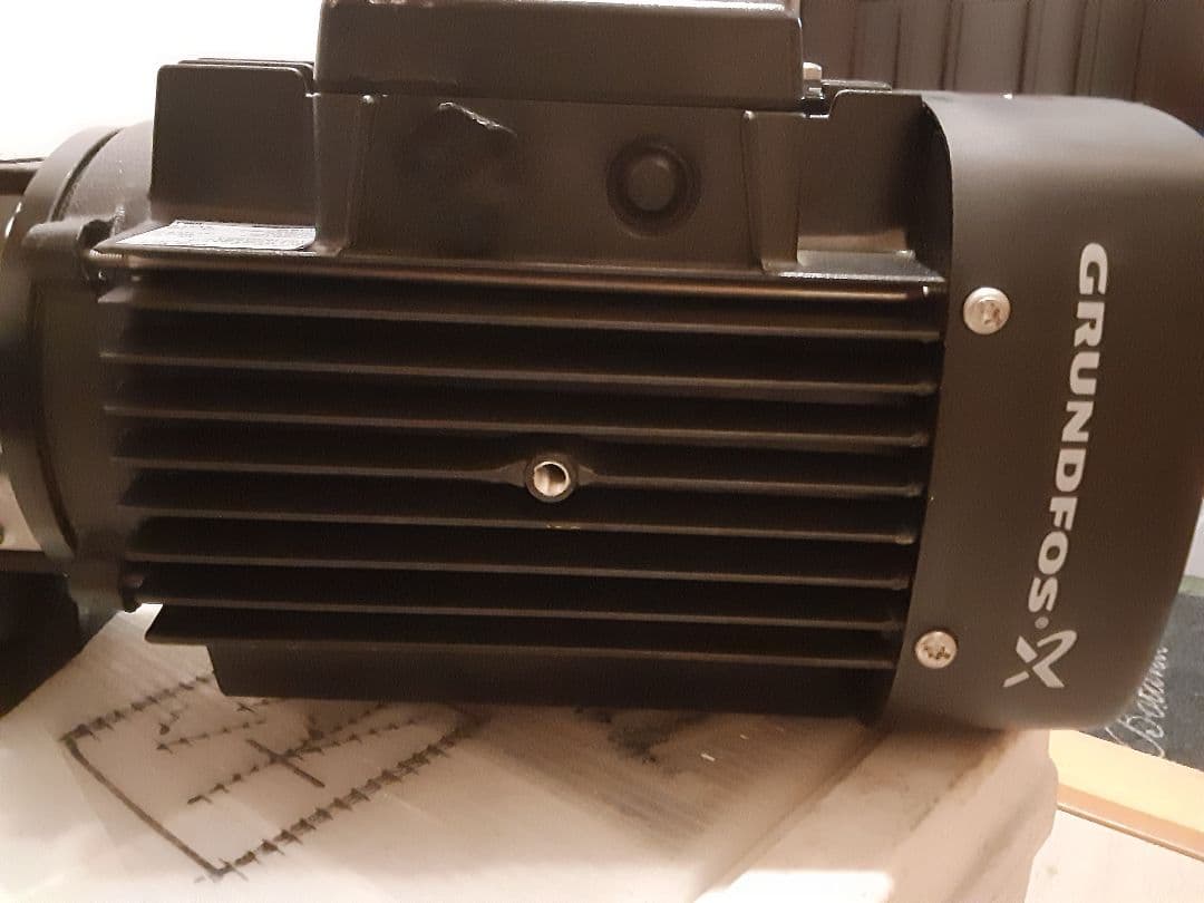 GRUNDFOS 工業用ポンプ 新品未使用 三相モーター付き 約17kg