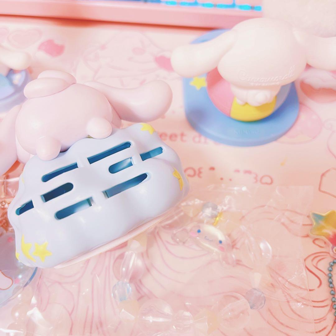 サンリオ　シナモロール　水色デイズ　マスコットスマホスタンド　パースケース芳香剤