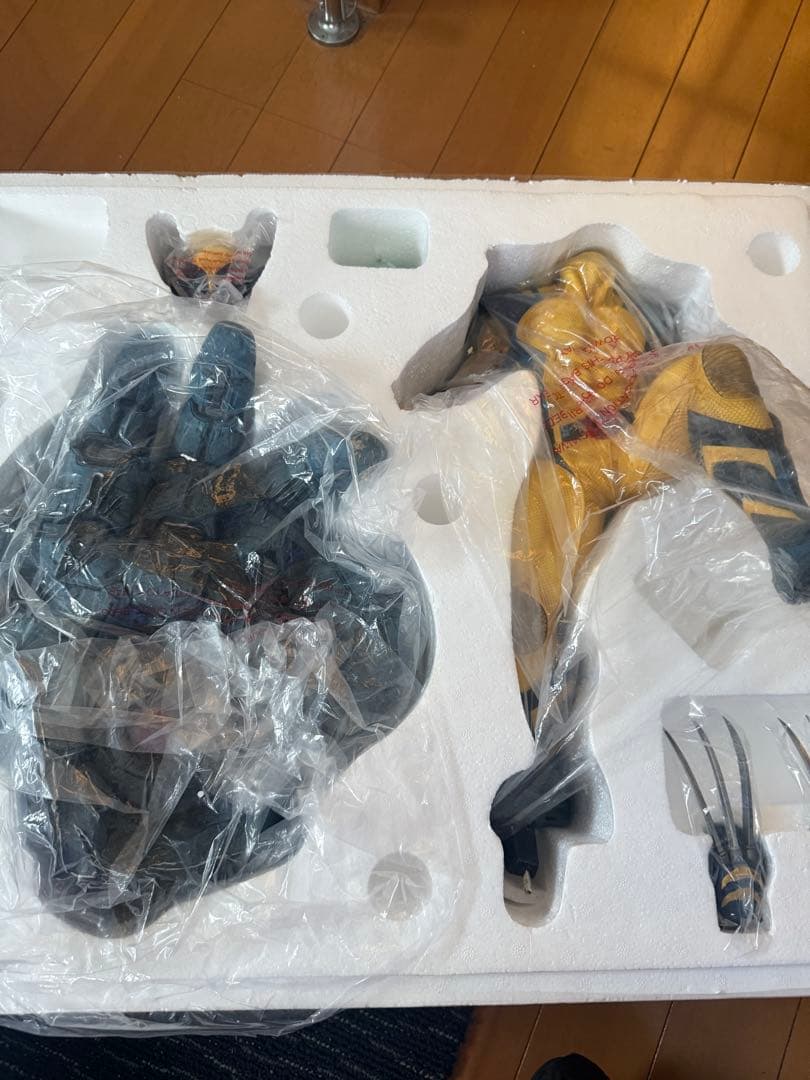 サイドショウ　ウルヴァリン スタチュー