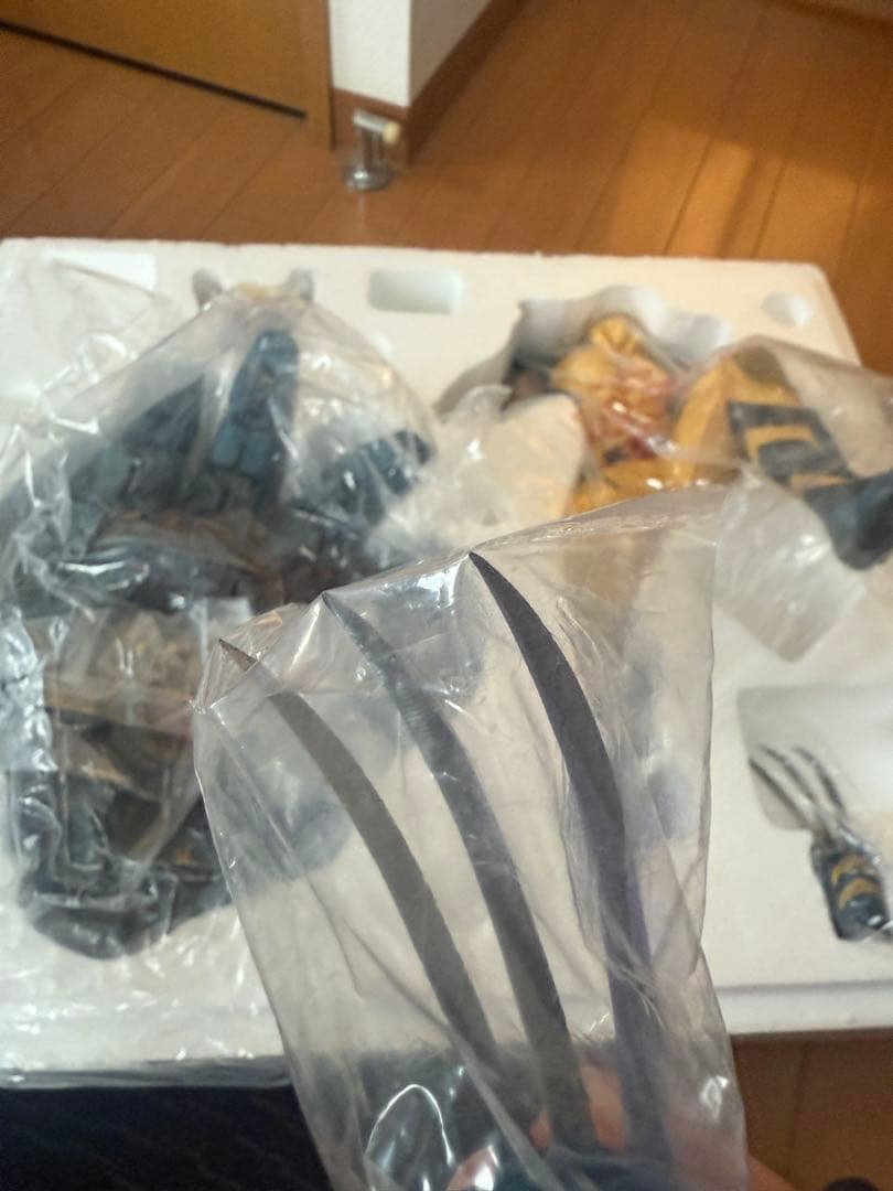 サイドショウ　ウルヴァリン スタチュー