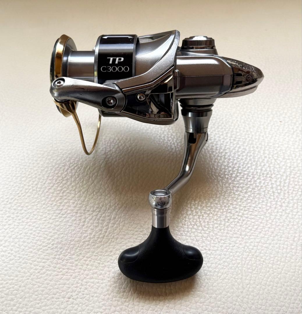SHIMANO TWIN POWER C3000HG スピニングリール