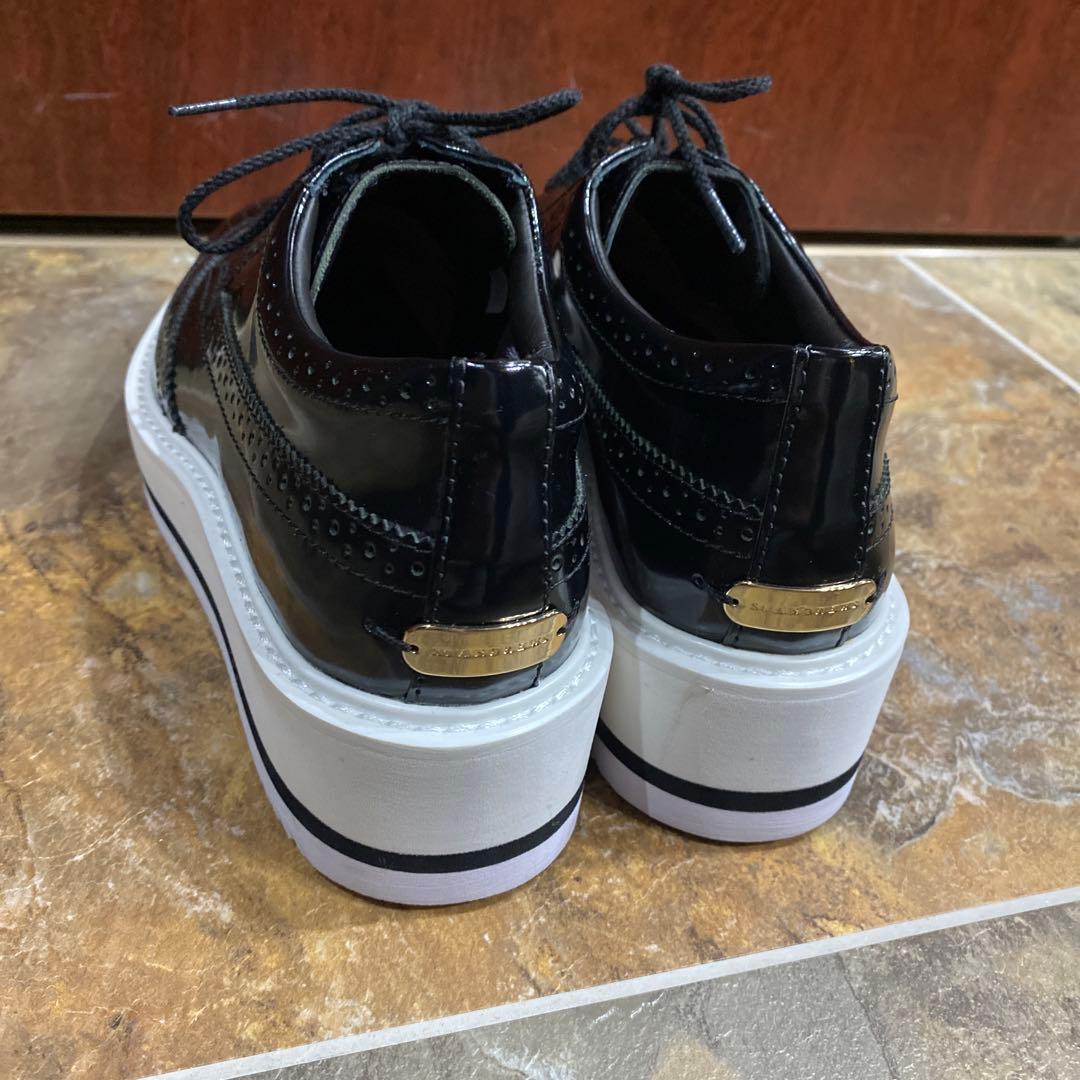 最終価格　レディース　ゴルフシューズ23.5センチ