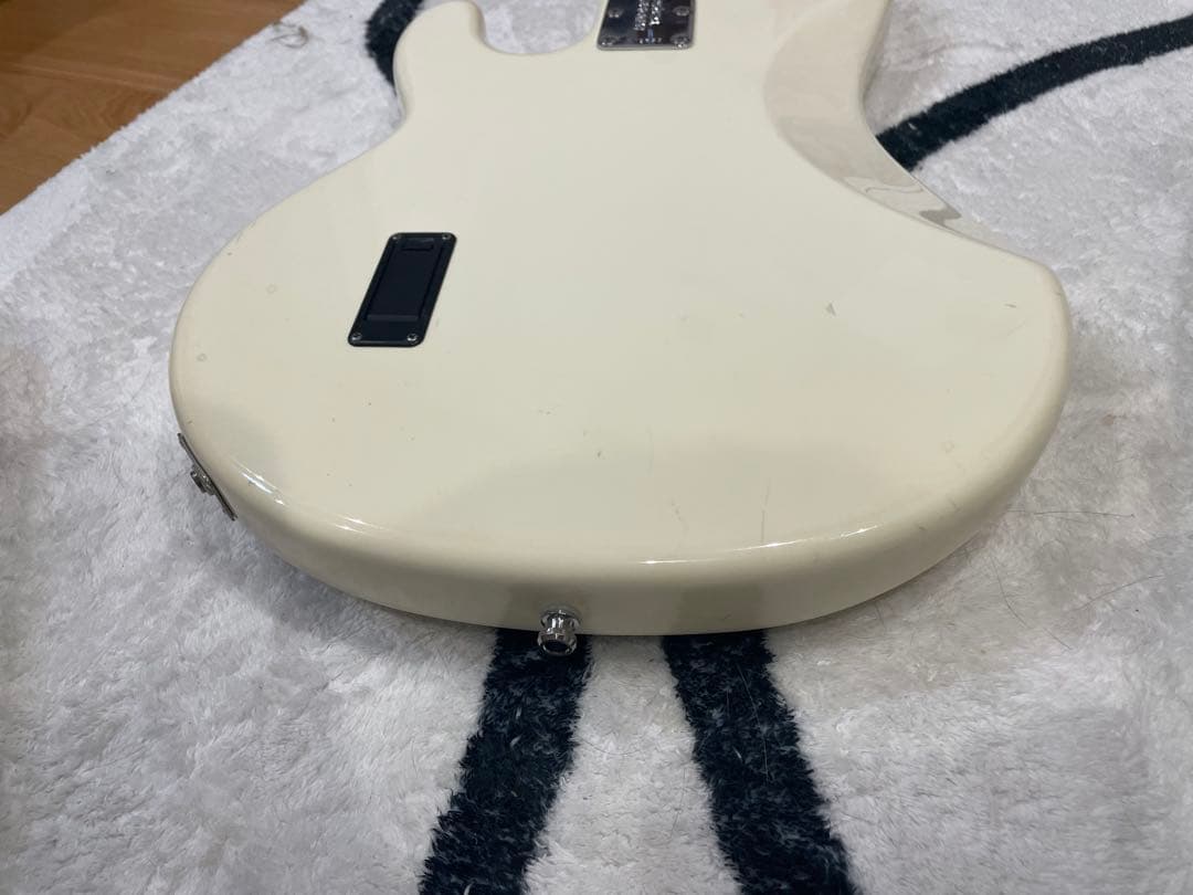 フライングアロー　ミュージックマン　スティングレイUSA