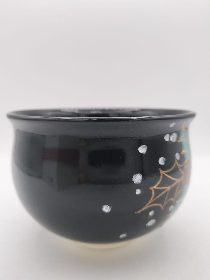 c410【新品・未使用】茶碗 黒仁清 柊に雪 水出絢 紙箱 茶道具