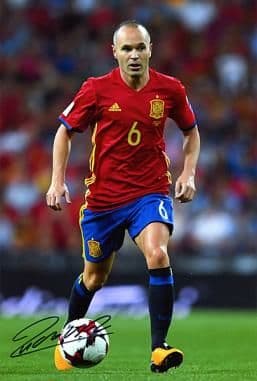 アンドレス・イニエスタ（元スペイン代表）直筆サイン入りフォト　証明書付