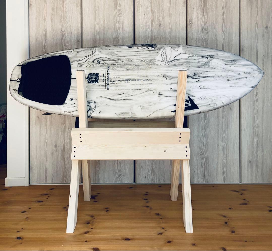 値下げ！開閉式！木製サーフボード用メンテナンススタンド　ボードスタンドサーフィン