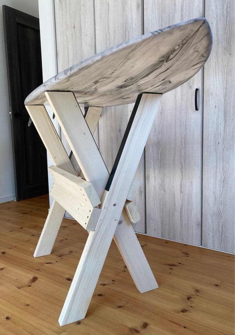 値下げ！開閉式！木製サーフボード用メンテナンススタンド　ボードスタンドサーフィン