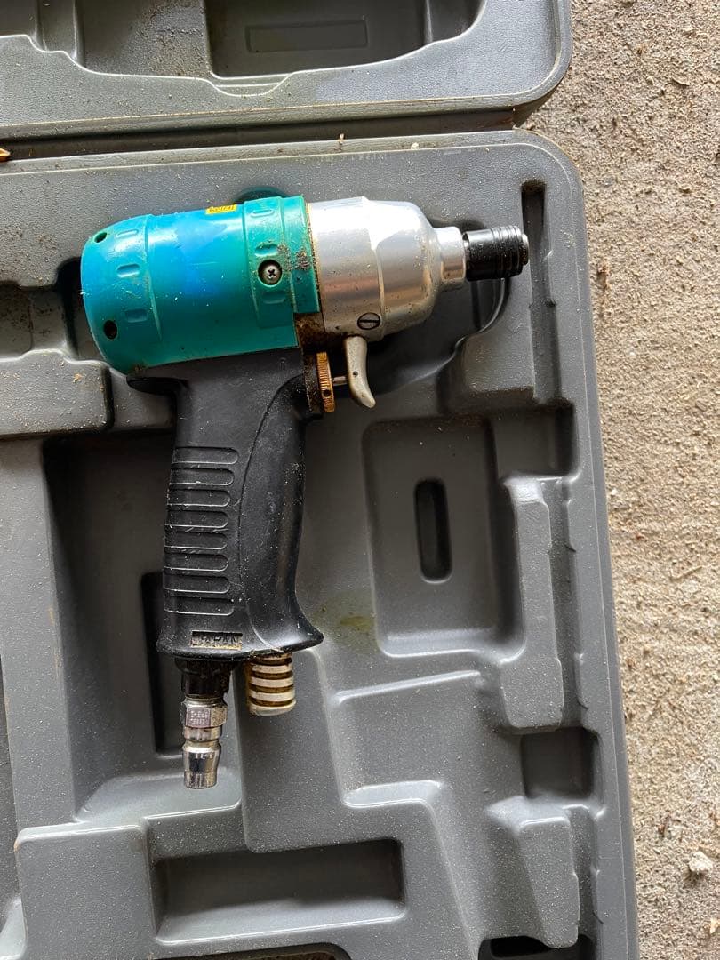 ベッセル　エアーインパクトドライバー