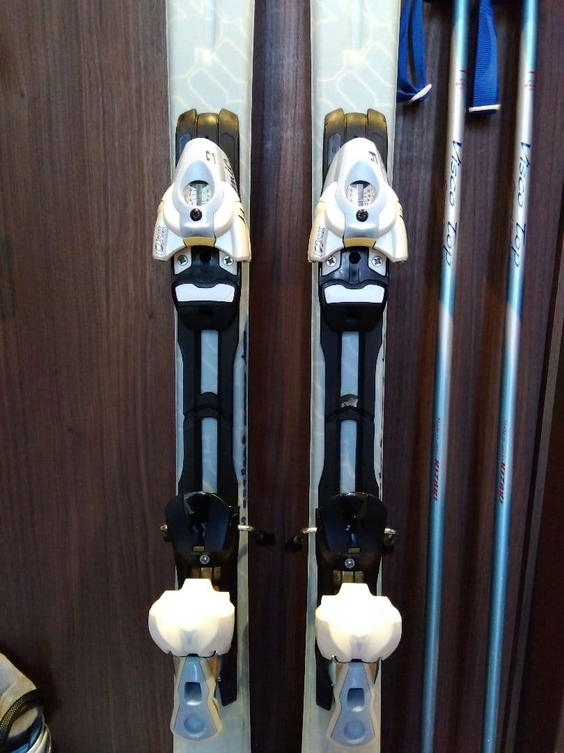 【ハイエンド】 ATOMIC 学生・レディース スキーセット メンテ・WAX済✔