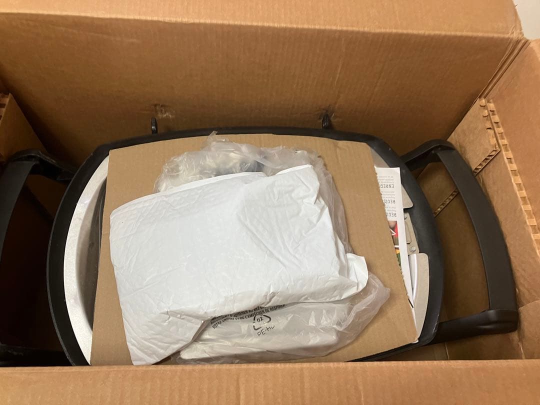 kx33　日本未発売　Weber Q2400 Electric