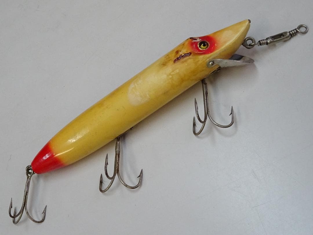 HEDDON MUSKY VAMP 8インチ R/W