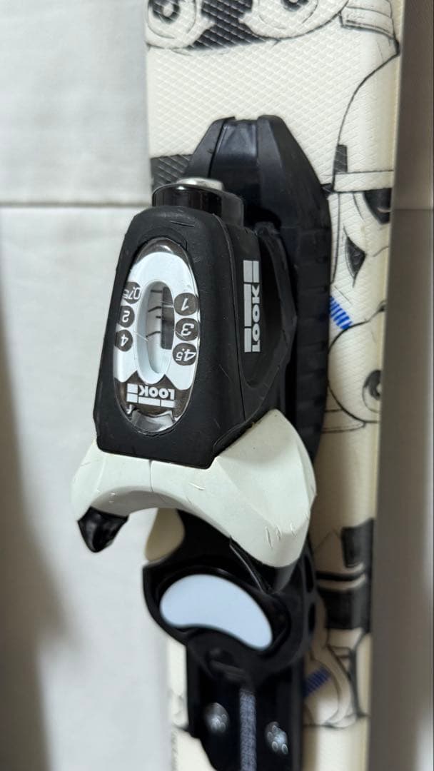 人気！ ROSSIGNOL スターウォーズ 子供スキーセット おまけストック付