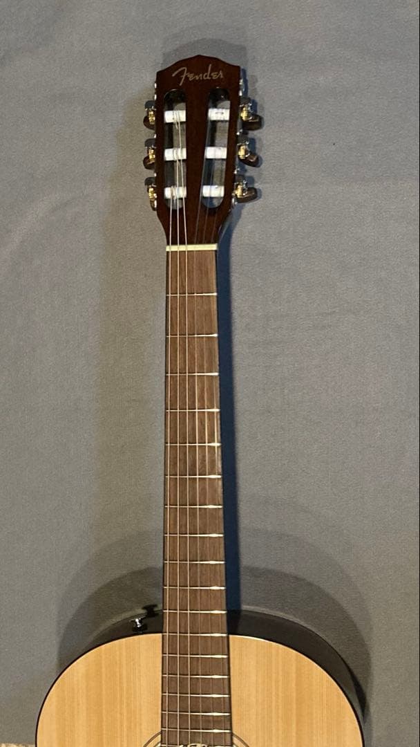 Fender Classic Design CD-60S NAT ハードケース付