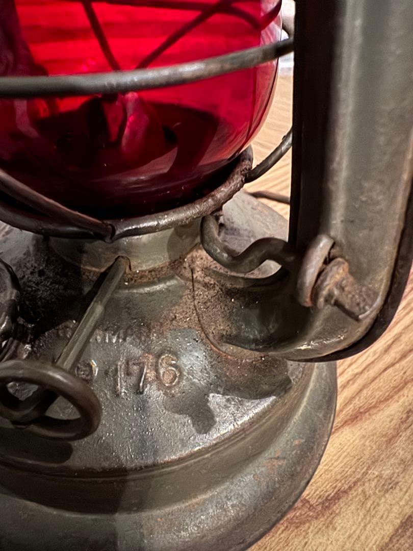 ライト・ランタン FEUERHAND 176e olive drab Red Globe