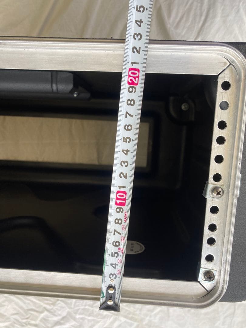 ラック　SKB 4U キャスター　取っ手付き