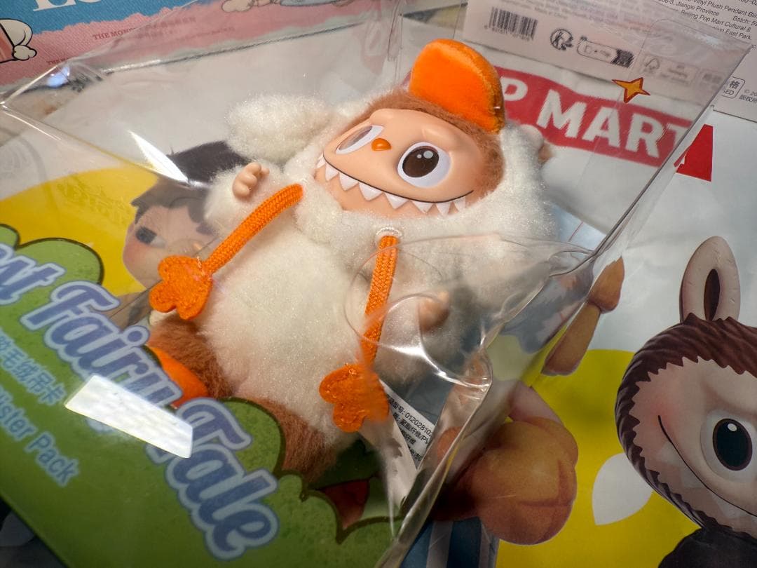 【中国限定】POP MART Labubu アヒル ぬいぐるみキーホルダー