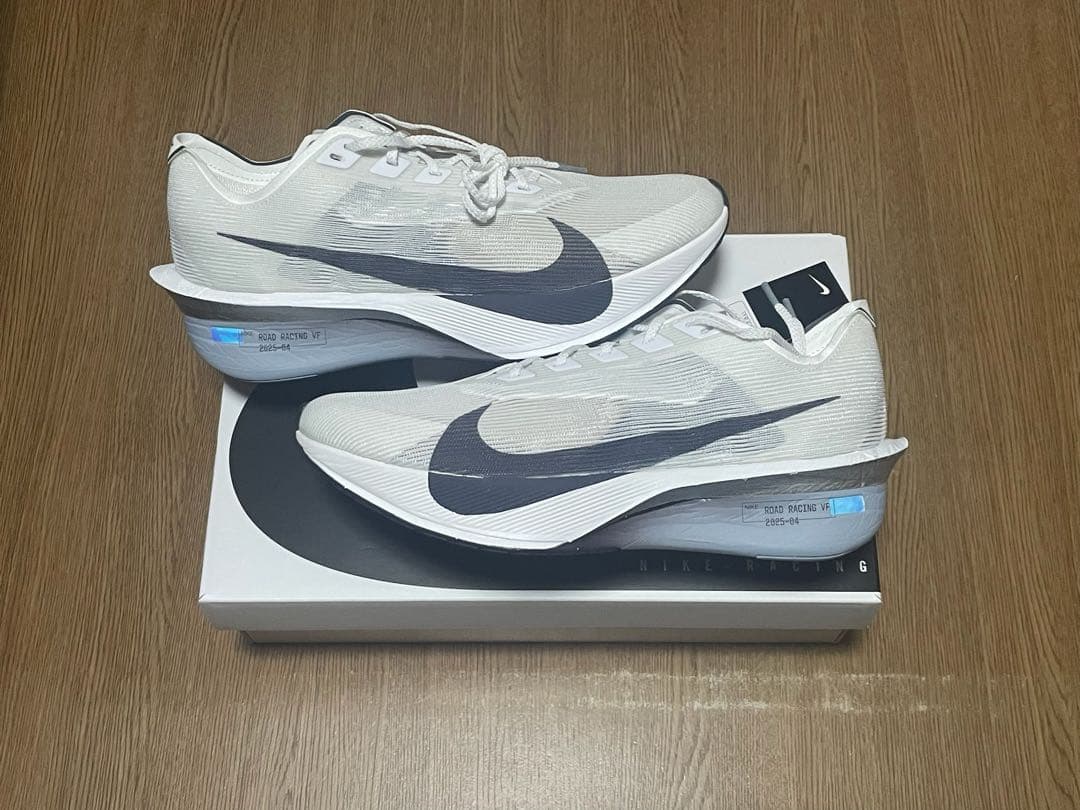ナイキ ヴェイパーフライ 4 27.5㎝