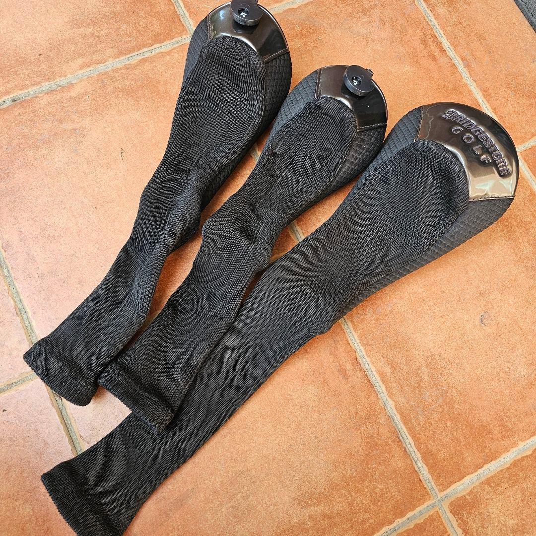 ブリヂストン】限定ガンメタ×エナメル 9.5型3点式キャディバッグ ヘッドカバー