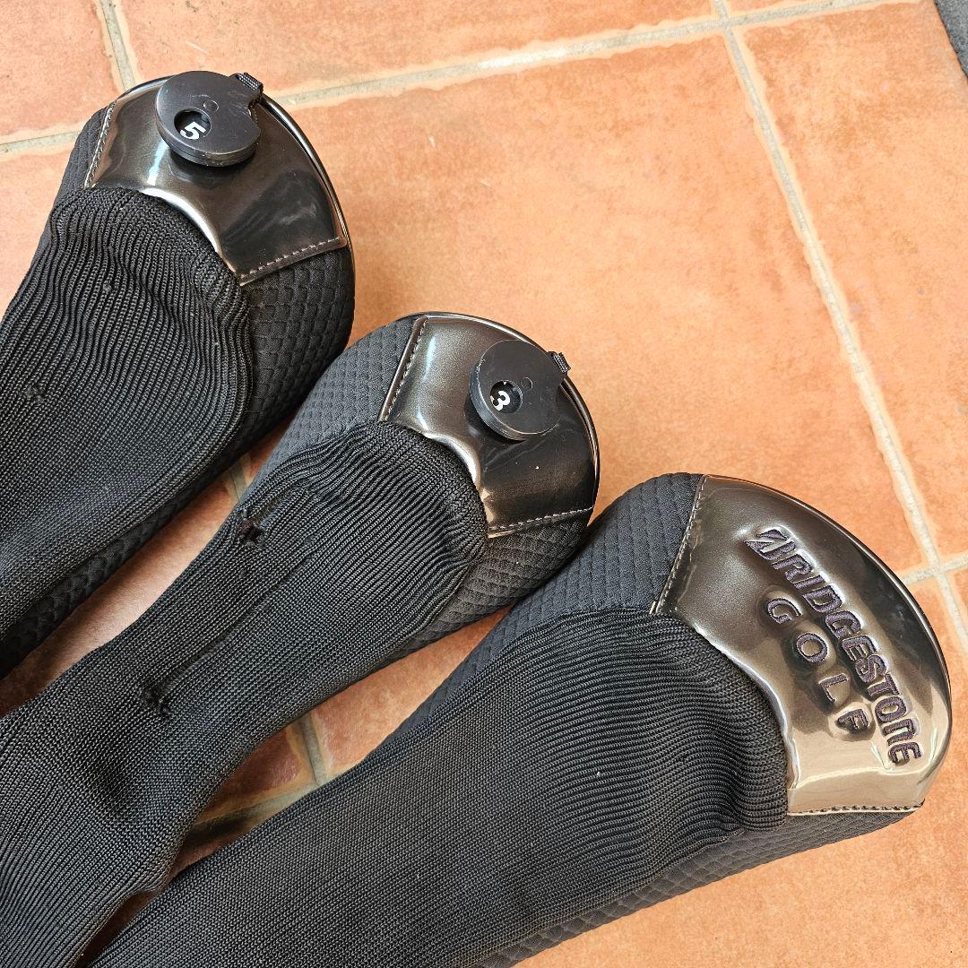 ブリヂストン】限定ガンメタ×エナメル 9.5型3点式キャディバッグ ヘッドカバー