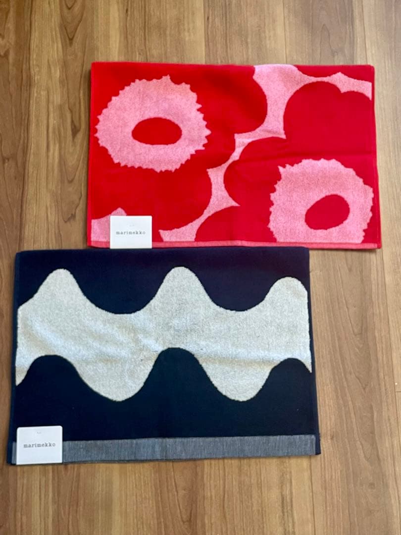 マリメッコ ハンドタオル　2枚セット