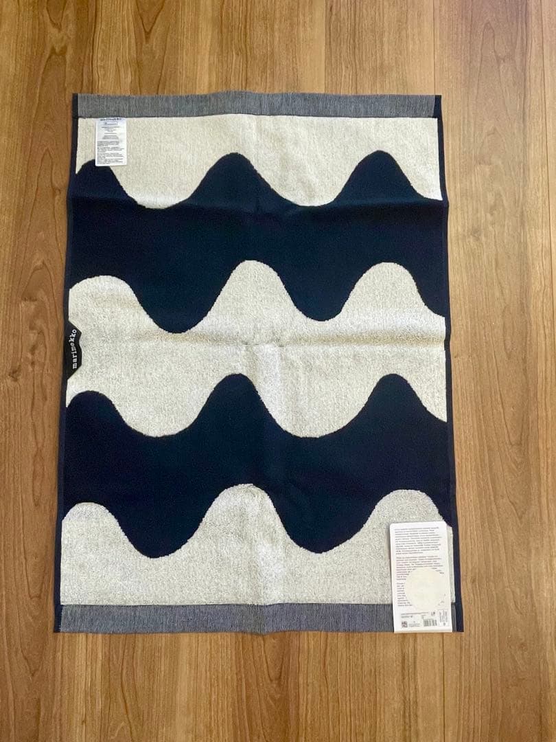 マリメッコ ハンドタオル　2枚セット