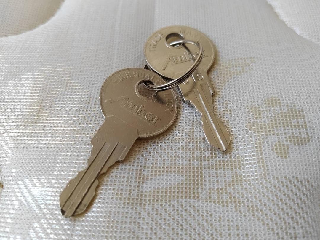 アルミコンテナ　鍵付き　サイドパネル　センターパネル　キャンプ　アウトドア