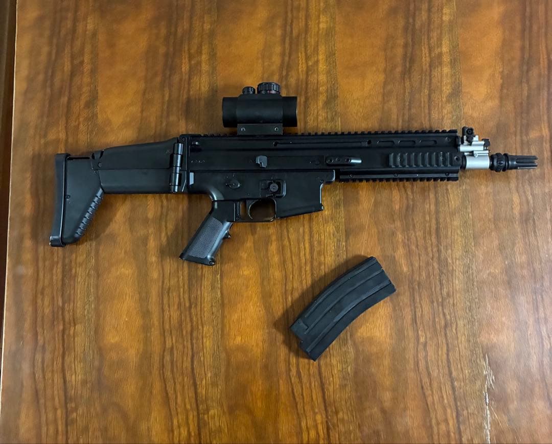 美品東京マルイ カスタム品　SCAR L 電動ガン　金属ピニオン　ドットサイト