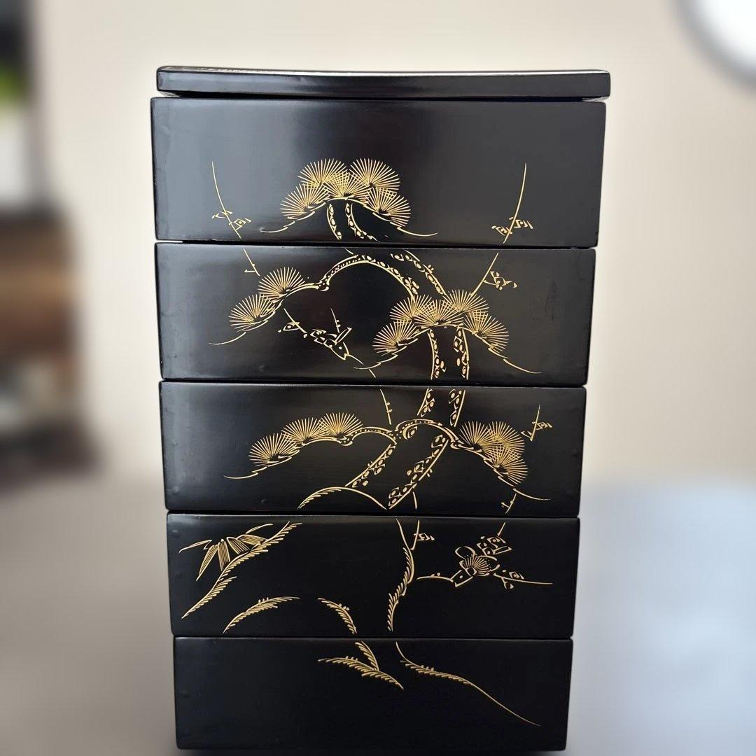 漆器 重箱 5段 黒地 金色松