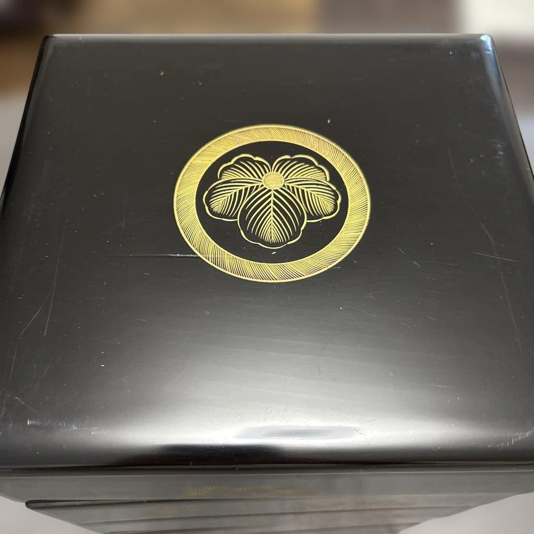漆器 重箱 5段 黒地 金色松