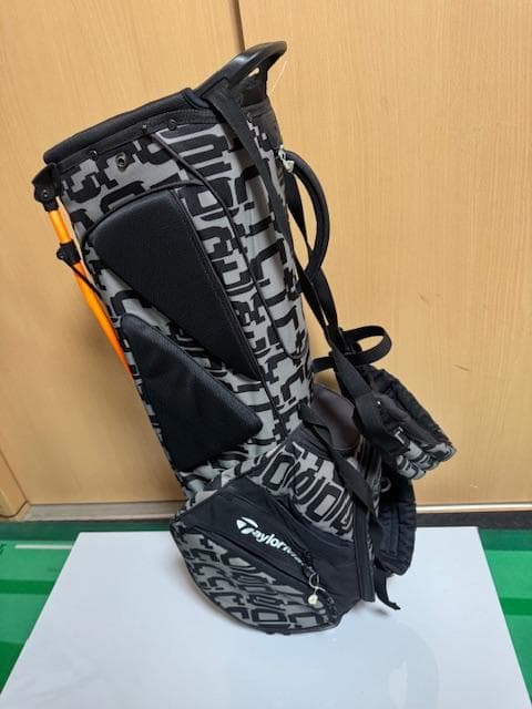 テーラーメイド　アウディ　コラボキャディバッグ