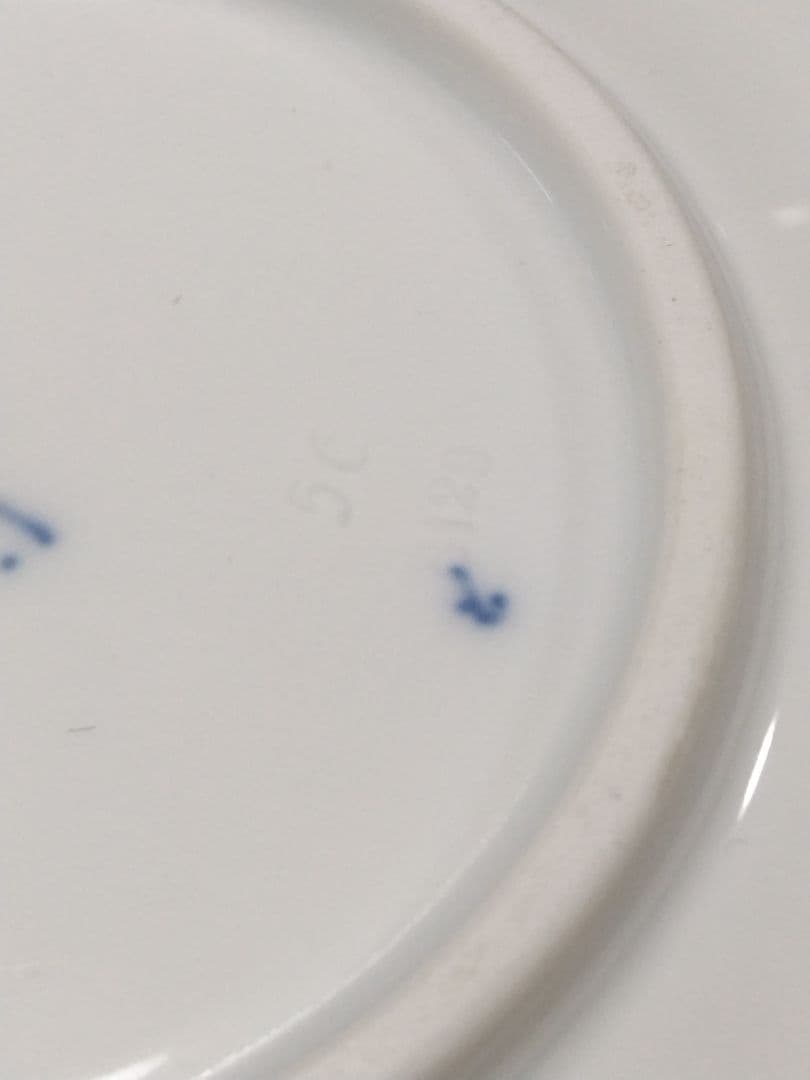 マイセンアンティークカップ&ソーサー宮廷の小花1924年〜1934年