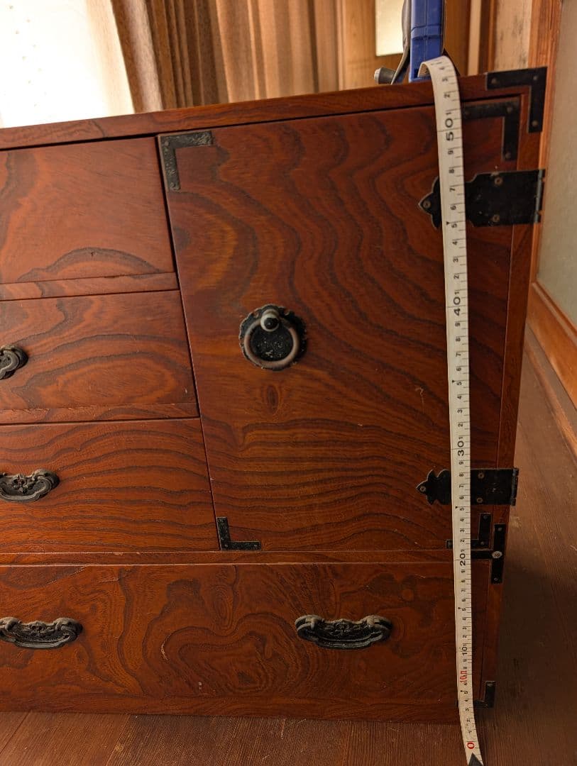 木製和タンス 伝統的スタイル