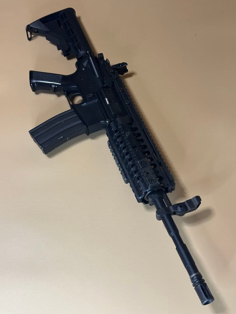 東京マルイ M4 S-SYSTEM バッテリー充電器付き