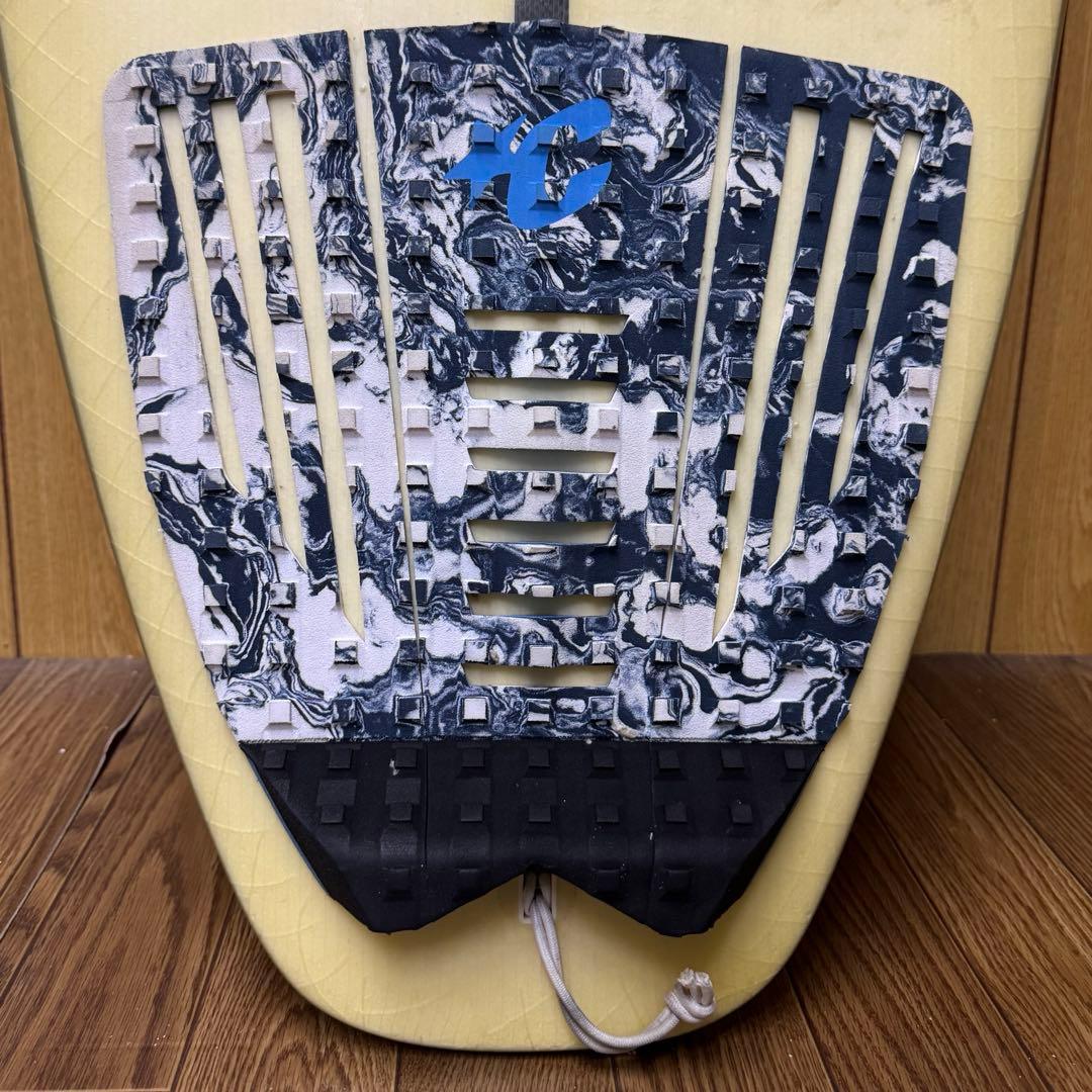 ひめちゃん【JＳサーフボード】MONSTA BOX Hyfi