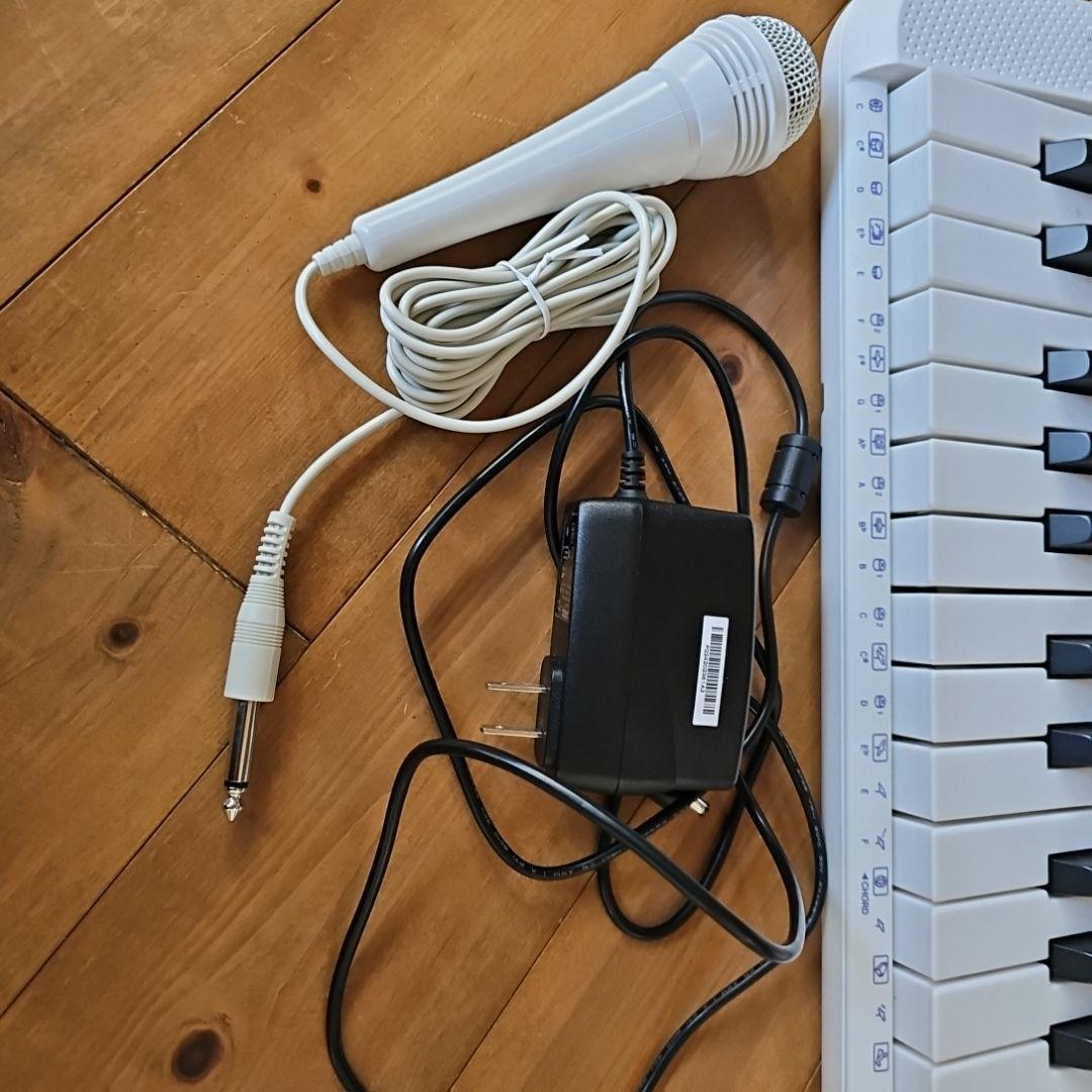 CASIO　キーボード　LK-330 HIKARI