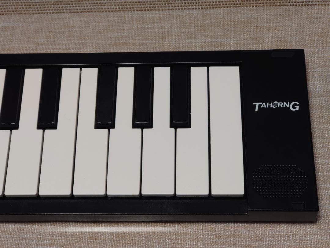 【美品】TAHORN 61鍵電子キーボード(オリピア88折り畳み式・充電式)