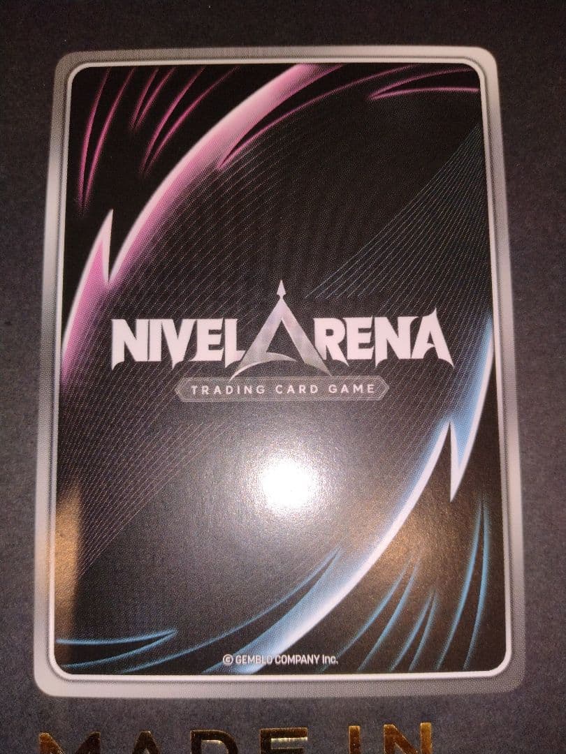 勝利の女神nikke 二ベルアリーナ クラウンサイン入りカード