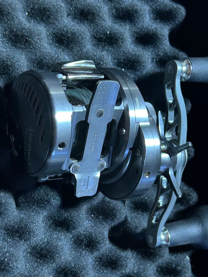 SHIMANO 19 カルカッタコンクエスト DC 200HG