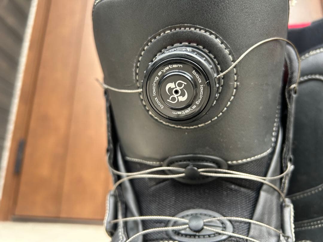 スノーボードブーツ BOAダイヤルシステム 黒/赤