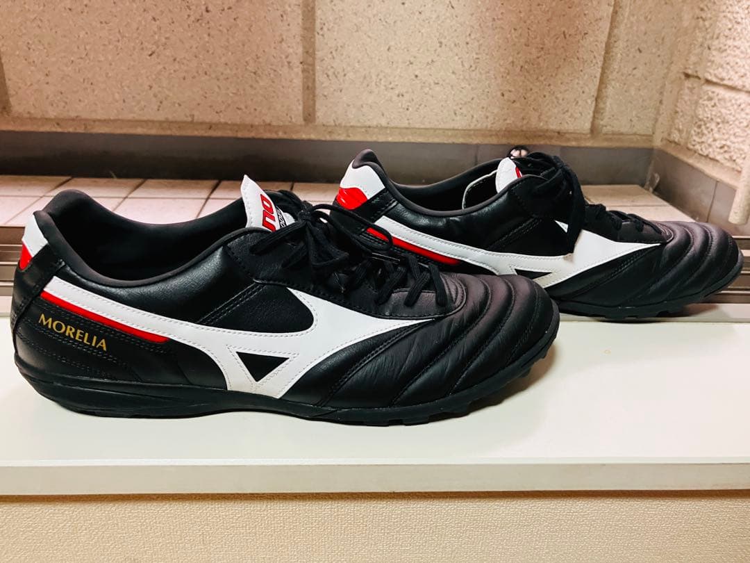 Mizuno Morelia サッカーシューズ ブラック/ホワイト/レッド