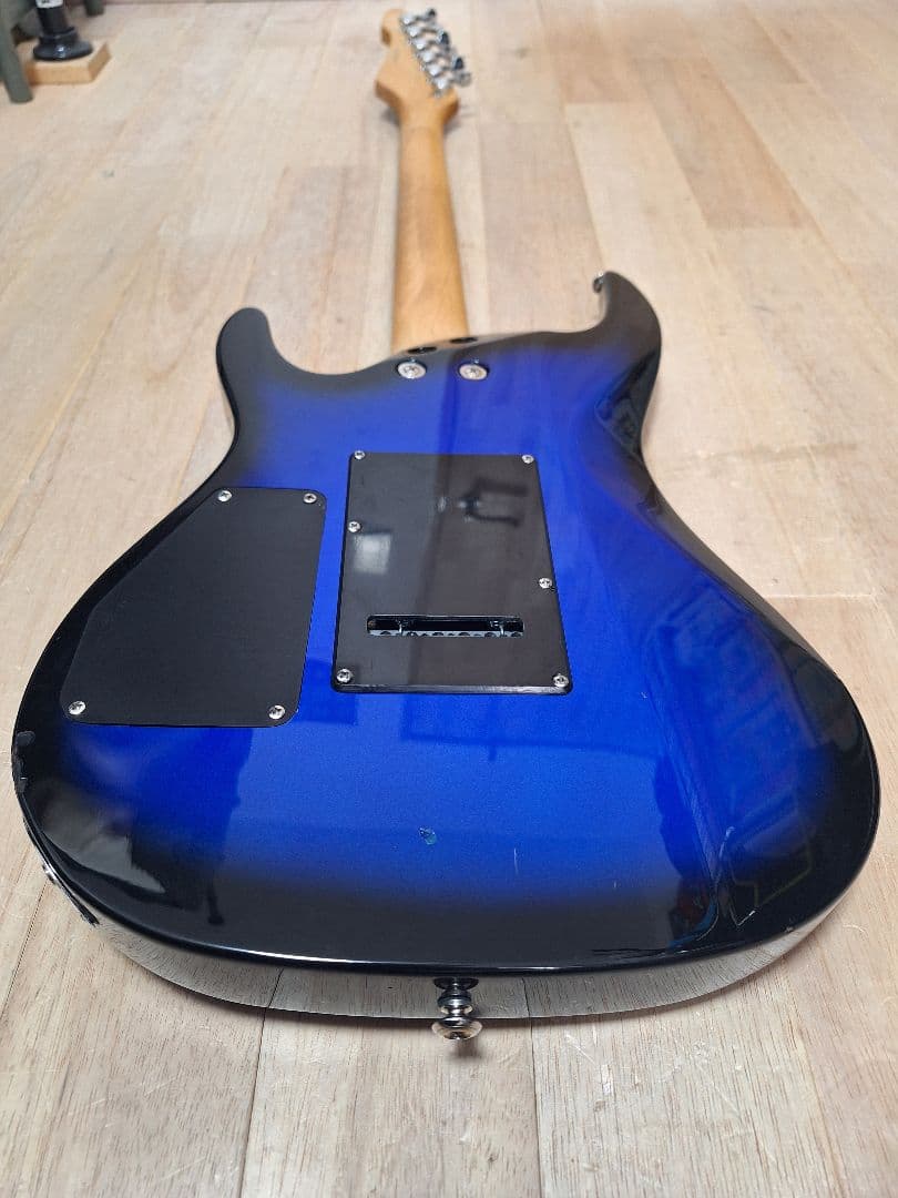 【ほぼ美品】エレキギター （調整済）自分が欲しいと思う内容で構成した初心者セット