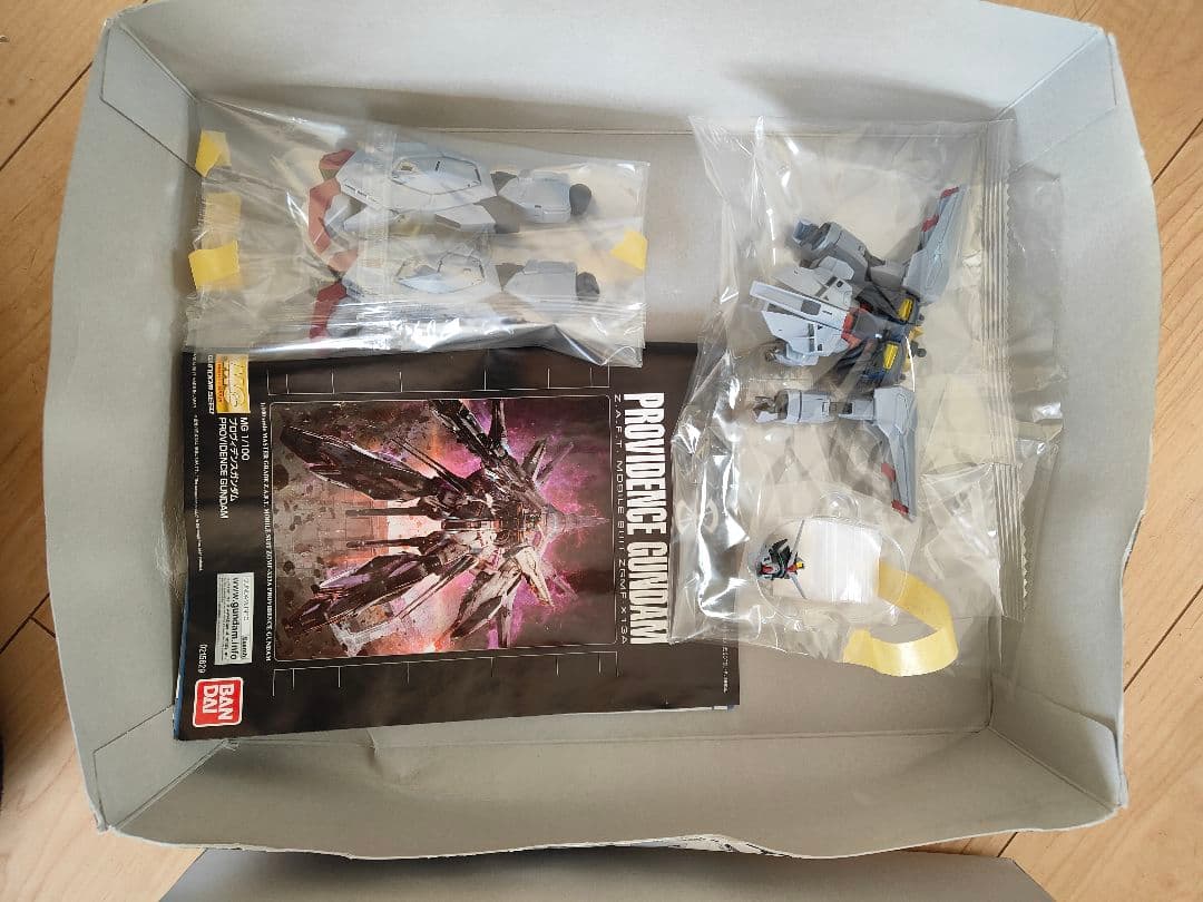 に*し様 MG プロヴィデンスガンダム 組み立て途中