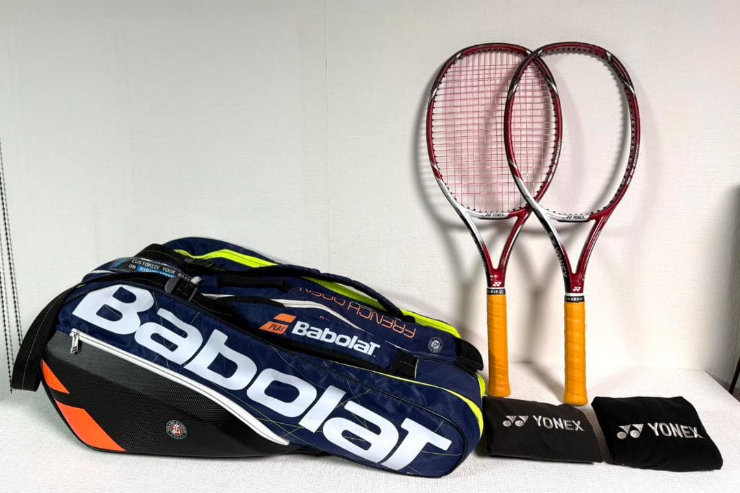 バボラ　カバー　12本収納・YONEX　ラケット　VCORE xi98　2本