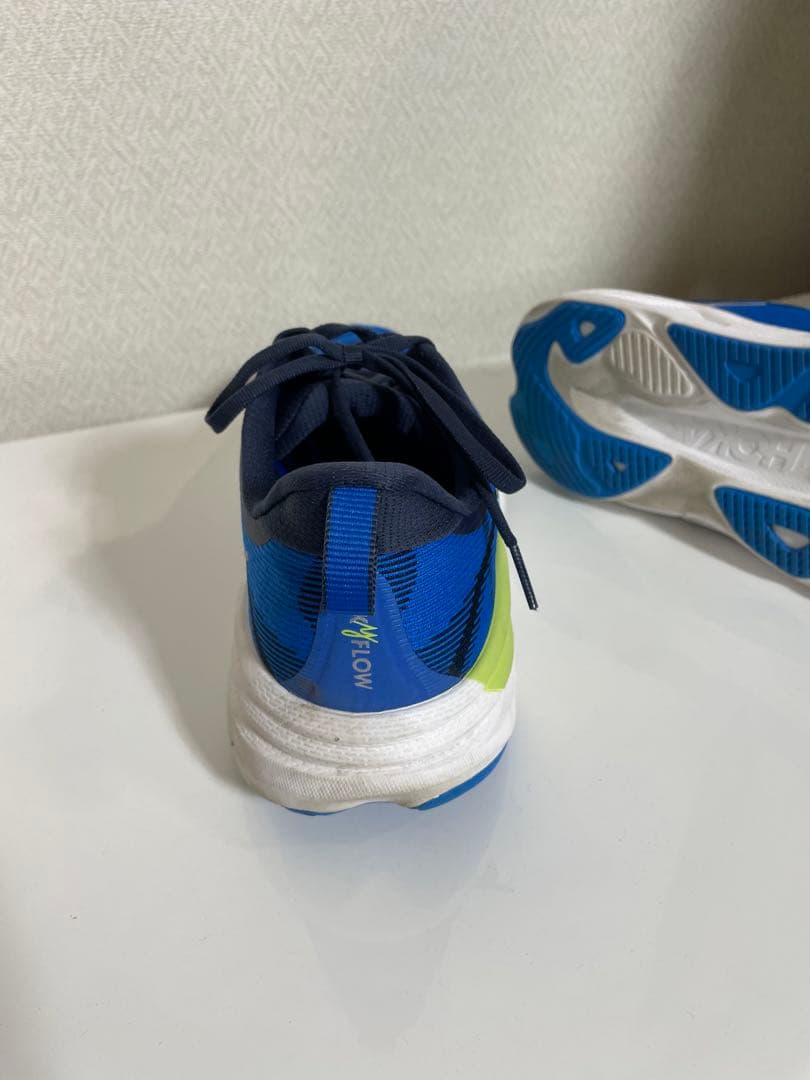 HOKA ホカ　SKYFLOW ブルー　サイズ28．0