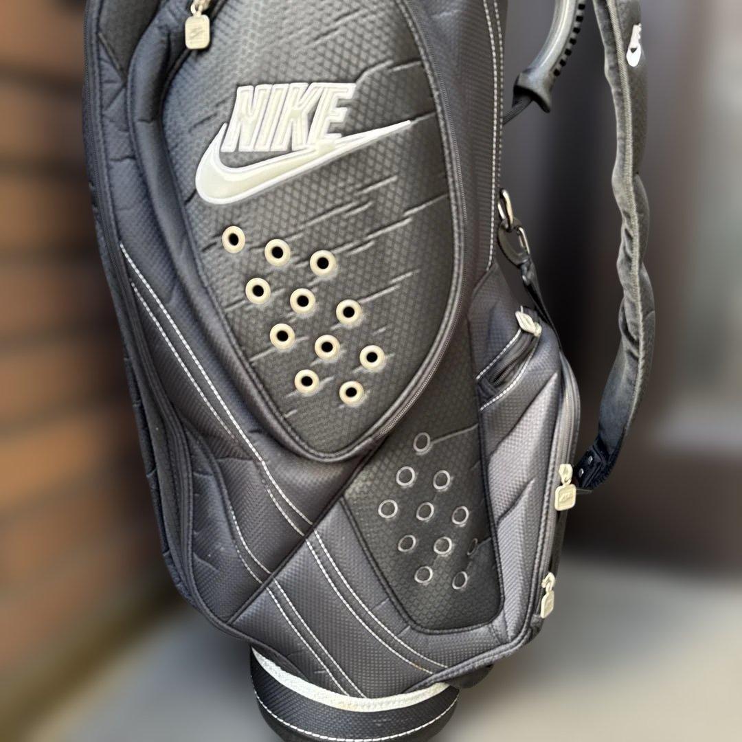 良品！Nike スタイリッシュキャディバッグ ブラック