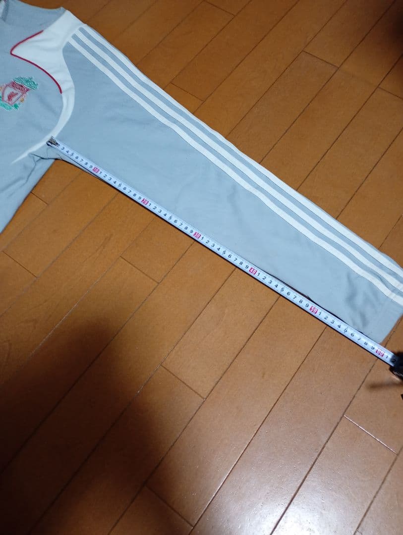 adidas Liverpool FC ジャージ グレー