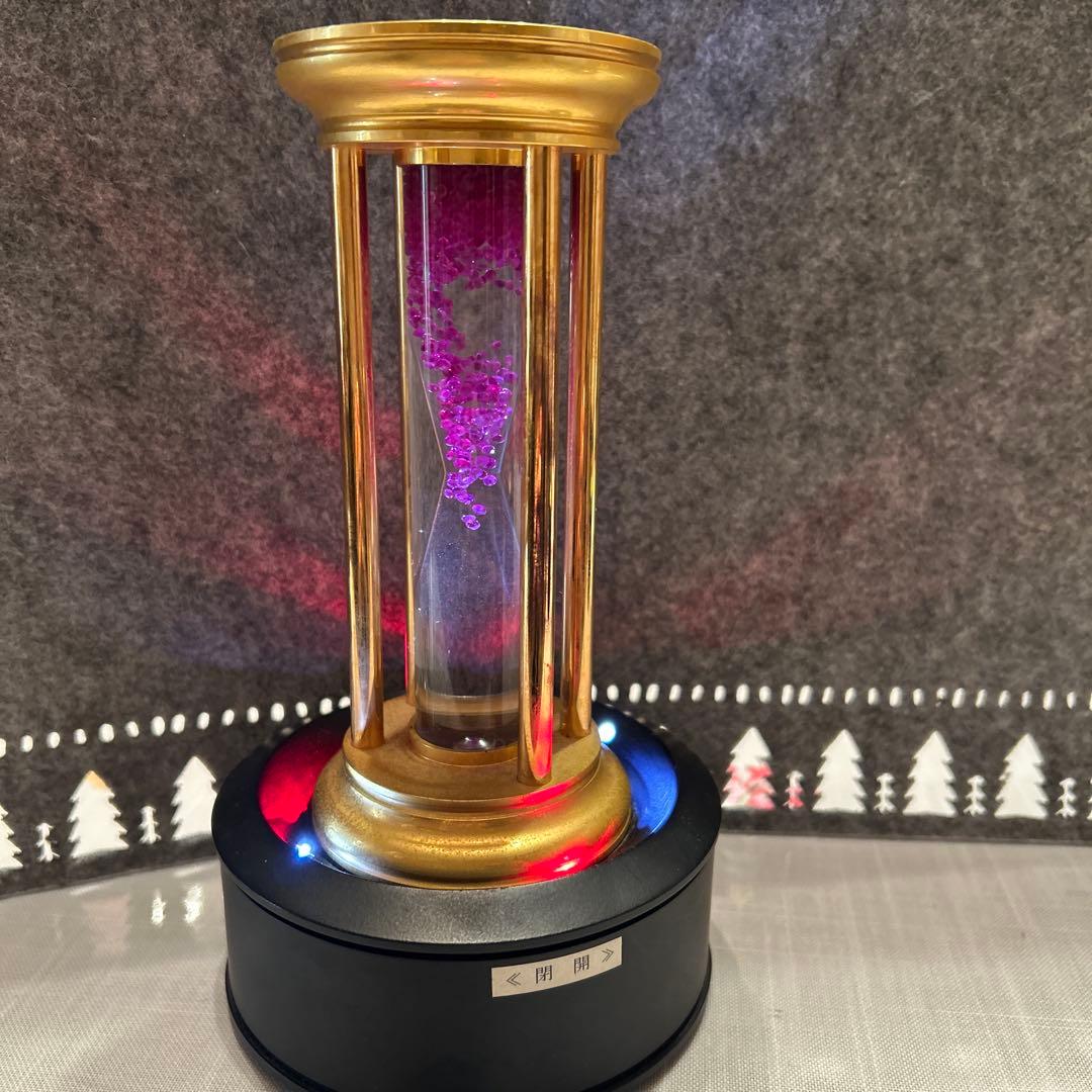 再お値引き中　宝石時計　ルビー、サファイア、エメラルド