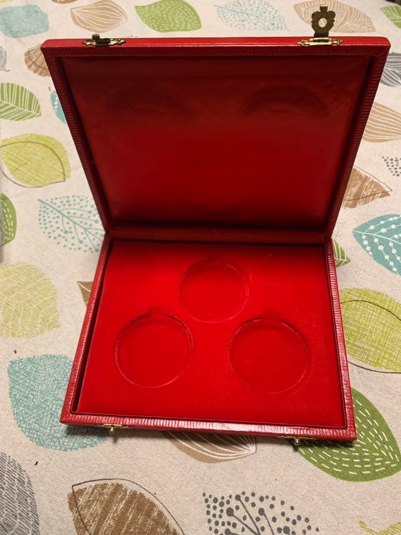 美術品値下げ❗️1963年 銀貨 & 1965年 銅貨 セットオリジナルケース付き