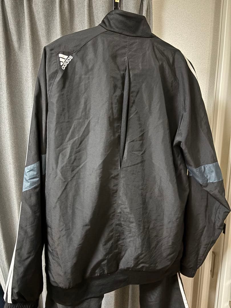 アディダス レアルマドリード チャンピオンズリーグ ウィンドブレーカー上下セット